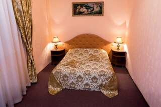 Гостиница Дворянская Курган Номер стандарт улучшенный-1