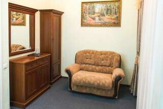 Гостиница Дворянская Курган Номер стандарт улучшенный-2